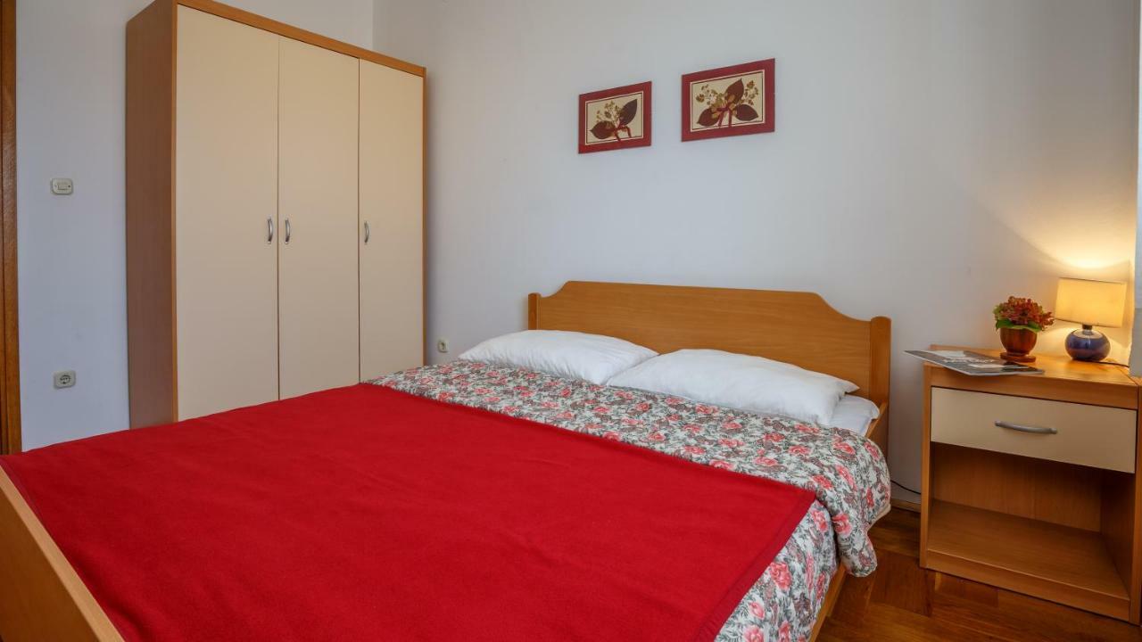 Apartment Josephine 2 Malinska Exteriör bild