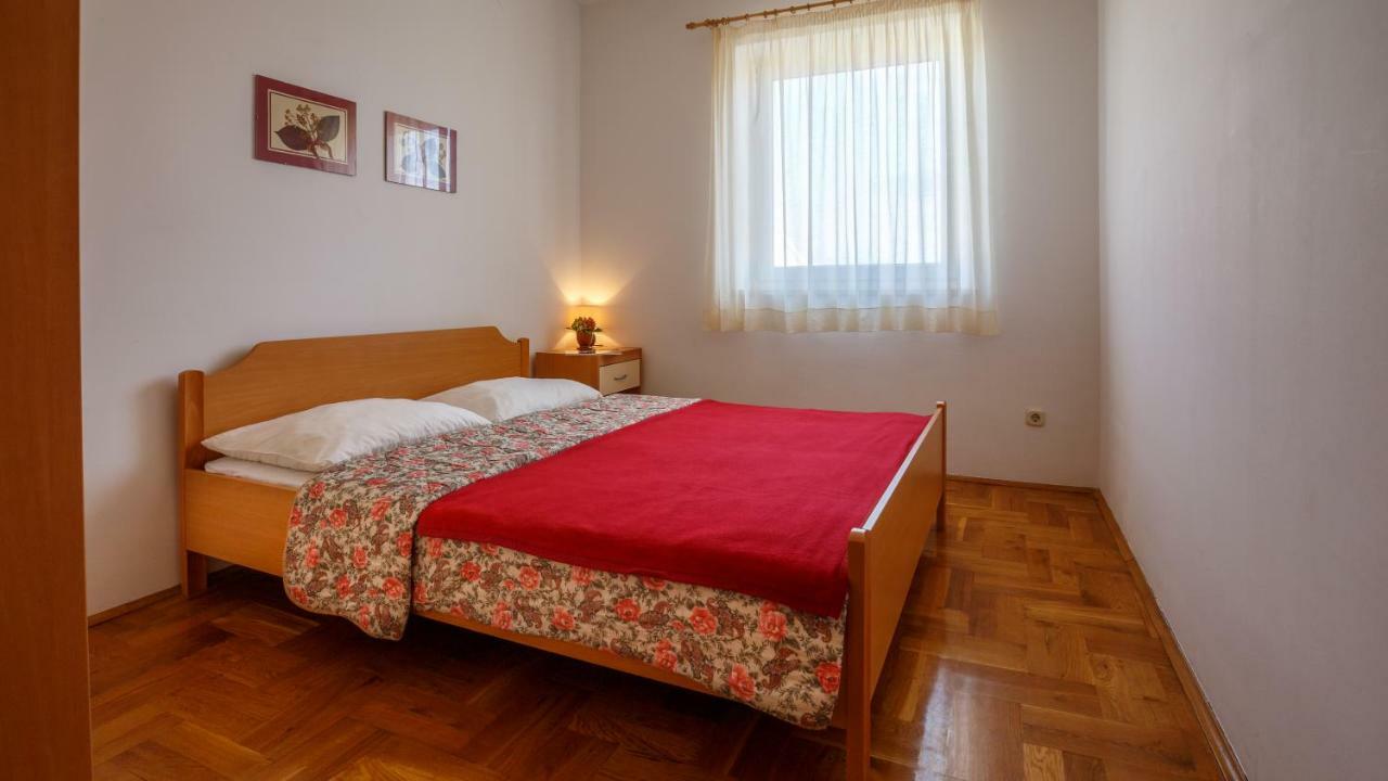 Apartment Josephine 2 Malinska Exteriör bild